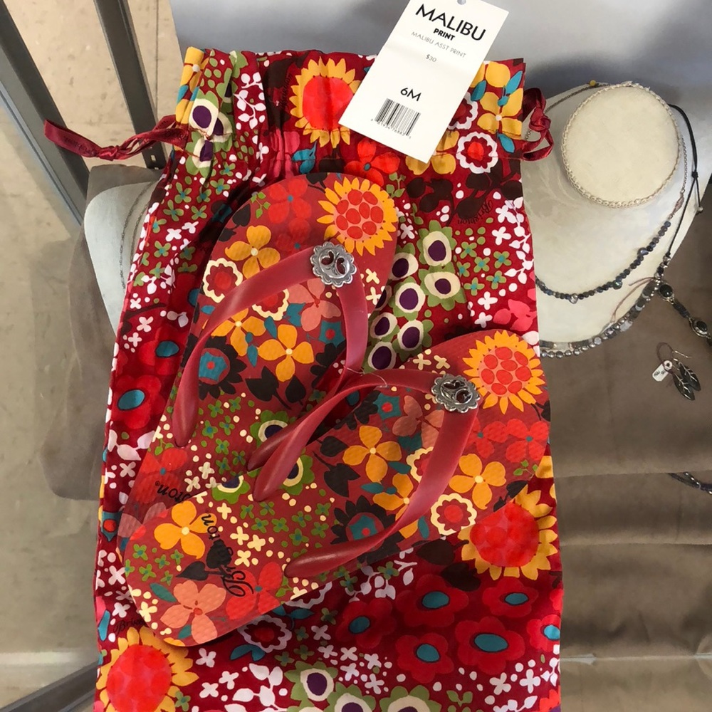 Brighton Size 6